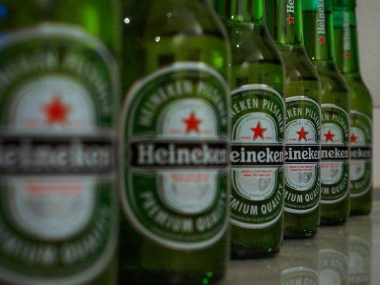 CCU, del grupo chileno Luksic, es dueña en Argentina de marcas de cerveza como Heineken, Imperial y Schneider.