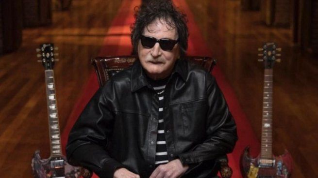 Charly vuelve a la música tras varios años de ausencia.