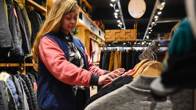 Las ventas vienen con bajas consecutivas en 10 meses.