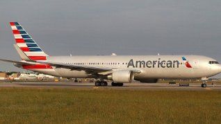 Un vuelo de American Airlines se declaró en emergencia y tuvvo que volver a Ezeiza.