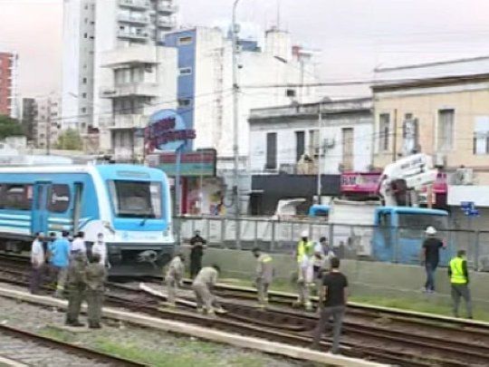 Tren Sarmiento choque Ramos Mejía 2.jpg