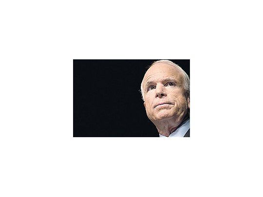 John McCain añora los tiempos recientes, cuando los temas de seguridad dominaban la agenda preelectoral. La crisis en Wall Street lo debilita frente a la oposición demócrata y lo hizo perder la ventaja que llevaba en las encuestas.