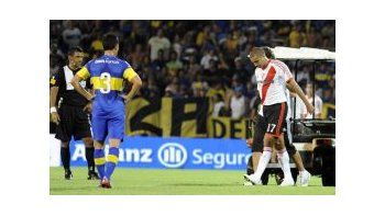 Ocho minutos. David Trezeguet no pudo completar los diez minutos en su primer partido como titular en River.