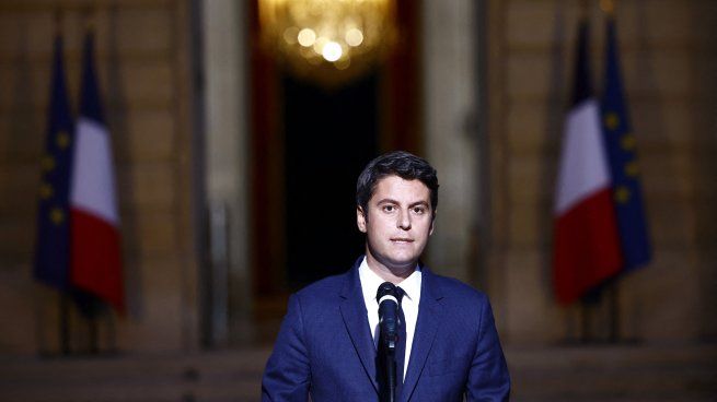 El primer ministro francés convoca la unidad. 