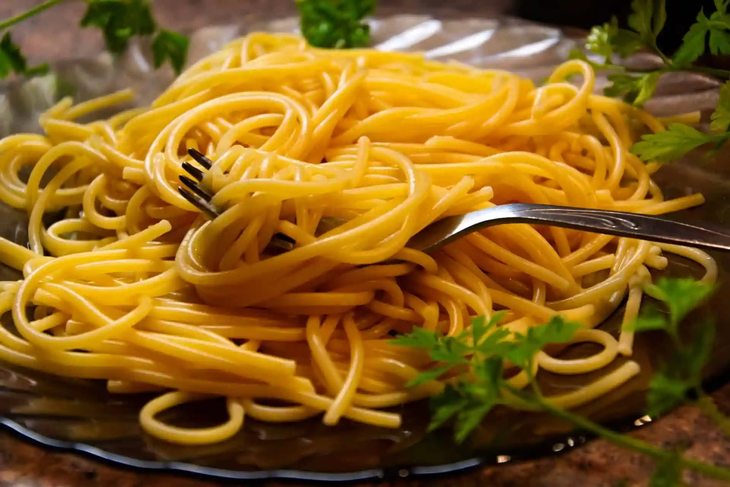 Dente pasta needs between 8-10 minutes of cooking. Dente pasta needs between 8-10 minutes of cooking.