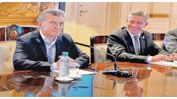 ámbito.com | TENSIÓN. La relación entre Mauricio Macri y Mariano Arcioni no logra todavía la suficiente sintonía política, pese a las señales de la provincia.
