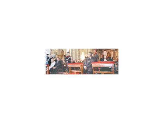 El gobierno eludió las críticas de obispo y las endosó a la oposición