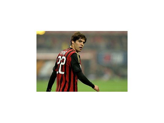 Kaká puso fin a su contrato con el AC Milan.