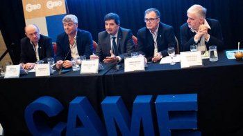 El presidente de CAME, Gerardo Díaz Beltrán, junto al diputado electo Ricardo Buryaile, el titular de Economías Regionales de la entidad, Eduardo Rodríguez, y productores agropecuarios.