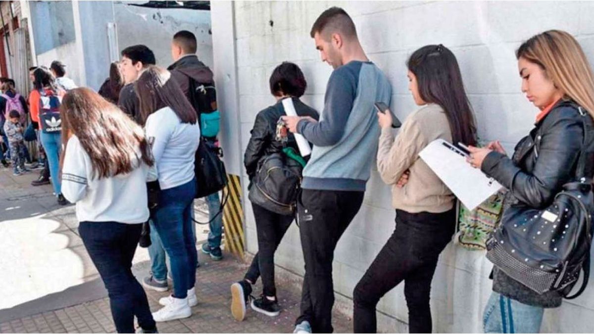 El desempleo y el aumento en el costo de vida son las principales preocupaciones de los argentinos