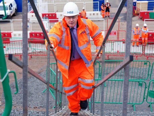 El primer ministro de Reino Unido, Boris Johnson, más cerca de su soñado Brexit duro