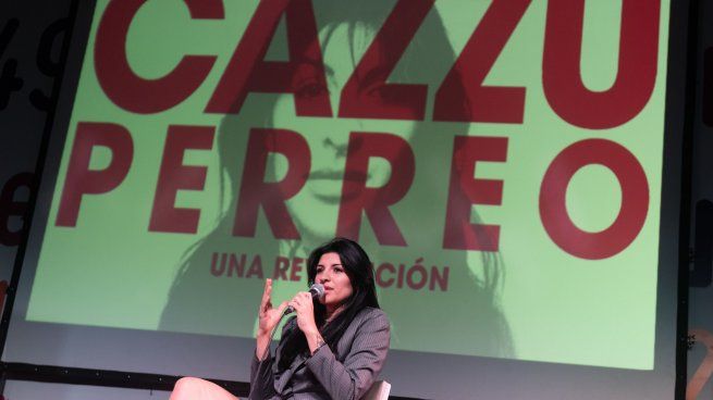 Cazzu presented his first book “Perreo, a revolution”