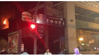 Se incendió local de comidas rápidas en Belgrano