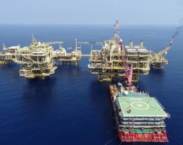 Uruguay adjudicó tres bloques offshore para extraer petróleo y gas del mar
