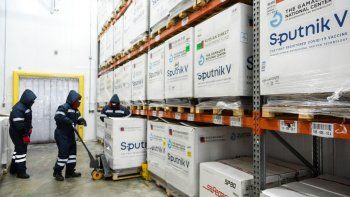 covid-19: llegaran 500.000 dosis de la sputnik v