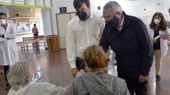 julio zamora y nicolas kreplak monitorearon los puntos de vacunacion contra el covid-19 en tigre