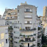 Remate del Edificio Minner, con sus balcones curvos, una joya de la arquitectura de Buenos Aires Remate del Edificio Minner, con sus balcones curvos, una joya de la arquitectura de Buenos Aires