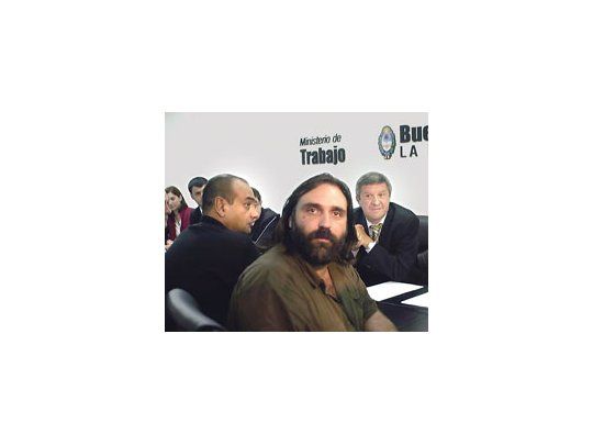 El titular del SUTEBA, Roberto Baradel, lideró la reunión paritaria junto a Mario Oporto (atrás) y Rafael Perelmiter.