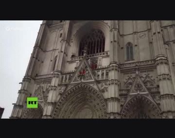 Se incendió la catedral de Nantes