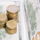 El dólar subió en julio en Uruguay, a diferencia de lo ocurrido a nivel global.