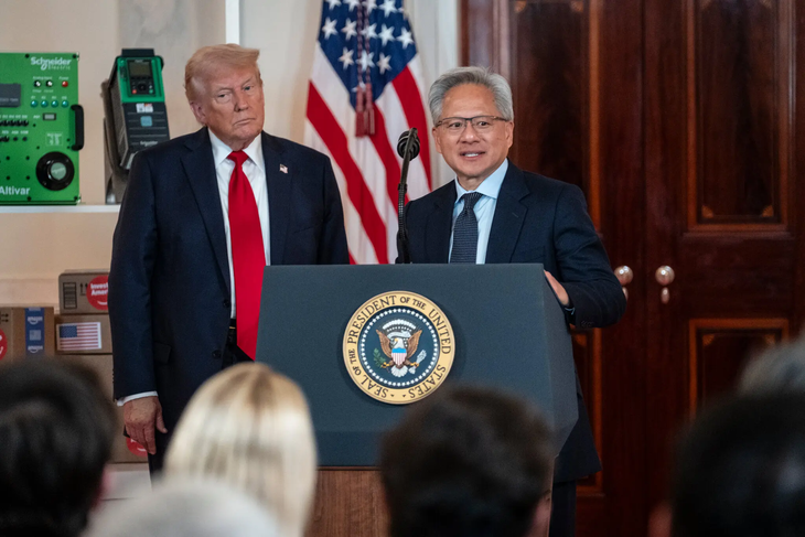 Donald Trump y Jensen Huang, sin quererlo, los principales impulsores del avance china en IA. Donald Trump y Jensen Huang, sin quererlo, los principales impulsores del avance china en IA.