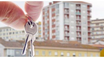 ámbito.com | En diálogo con ámbto.com, analistas de la calificadora reconocieron que las instituciones financieras podrían considerar otorgar préstamos donde la vivienda funcione como garantía para financiar la adquisición de otros activos.