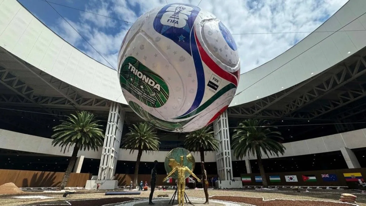 La economía mexicana tendría un repunte tras un año de bajo dinamismo, impulsada por factores externos y por el efecto económico del Mundial de fútbol. La economía mexicana tendría un repunte tras un año de bajo dinamismo, impulsada por factores externos y por el efecto económico del Mundial de fútbol.
