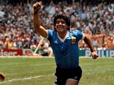 Locura por la de Maradona: la oferta que abrió la subasta