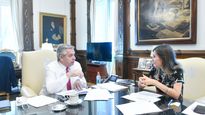 Alberto Fernández y Fernanda Raverta.