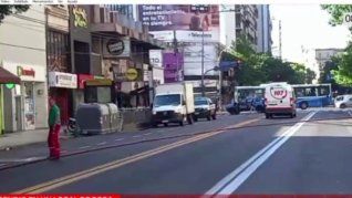 Un principio de incendio se registró en el cruce de la avenida Pueyrredón y Lavalle.