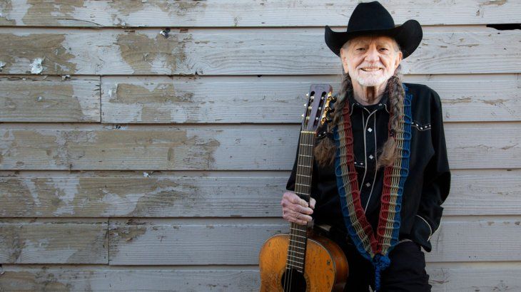 La particular historia del artista country que ganó millones pero evadió muchísimos impuestos.