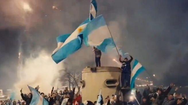 La AFA compartió imágenes del recibimiento a la Selección Argentina en Ezeiza tras la final del Mundial 2026.