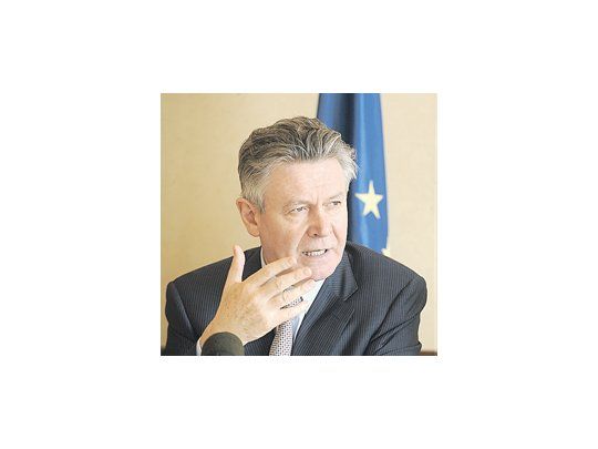 «Es un momento propicio por razones económicas y políticas para lograr un acuerdo», sostuvo Karel de Gucht, el comisario de comercio del bloque europeo, de visita en Uruguay.