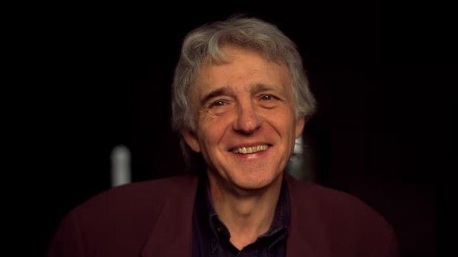 El académico marcó un antes y un después con su obra Para leer al Pato Donald.