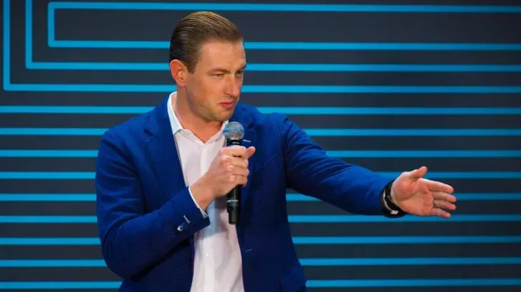 Fue el primer empleado de la reconocida empresa.