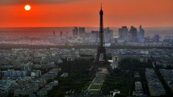 Francia puso fin a mediados de mayo a casi dos meses de un estricto confinamiento durante el cual se logró contener el avance de virus, tras más de 31.000 víctimas.