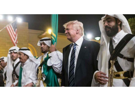 Durante su visita de dos días al reino saudí, Trump pretende forjar fuertes alianzas en el mundo islámico en cuestiones como la lucha contra el terrorismo.