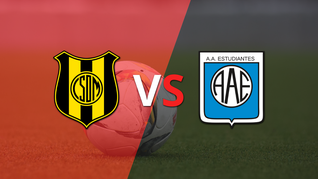 ¡Arranca el segundo tiempo! Dep. Madryn y Estudiantes (RC) empatan sin goles
