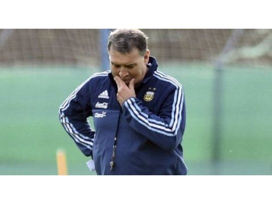 Martino tiene un verdadero rompecabezas para poder conformar al equipo olímpico.