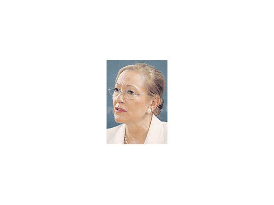BenitaFerreroWaldner, lacomisariade RelacionesInternacionalesdela UE, hablóayer en laCancilleríacon estediario. Pidiópor lasempresasde bienes yservicioseuropeas ydefendió laspapelerasde FrayBentos.