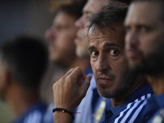 El Bocha compartió la conferencia de prensa con el autor del gol, el defensor Facundo Medina.