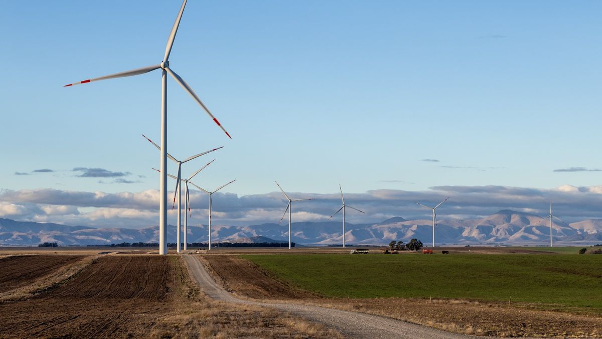 Three new wind farms are launched with an investment of US0 million