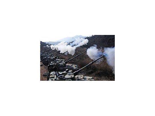 Corea del Norte lanza amenaza nuclear por ejercicios militares de Seúl.