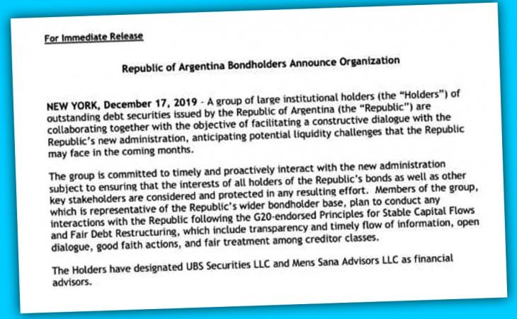 Privados. Un grupo importante de acreedores privados internacionales, dio el martes el primer paso para organizarse ante la inminencia de la apertura de las negociaciones con el Gobierno argentino para el canje y repago de la deuda externa. Como banco asesor fue nombrado el UBS.&nbsp;