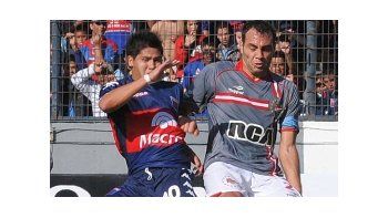 Estudiantes no pudo ganar y extendió a once los partidos sin victorias.