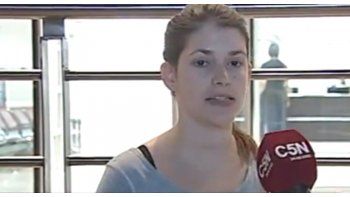La madre del niño, en el sanatorio donde quedó internado (Captura de TV C5N)