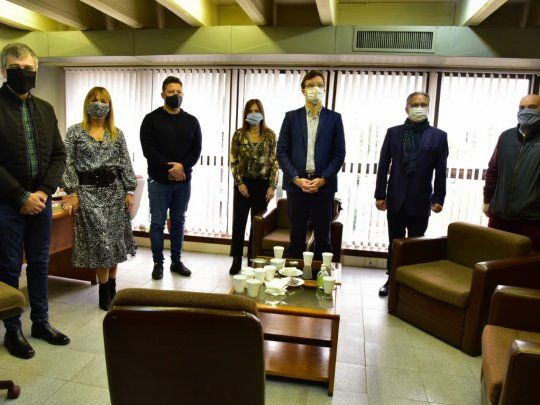 Los intendentes solicitaron informaci&oacute;n y recibieron el estado de situaci&oacute;n de parte de la Fiscal General Interina&nbsp;Dra. Karina Iuzzolino, de la Defensor&iacute;a General por parte de la&nbsp;Dra. Claudia Bonanata&nbsp;y el Defensor Gral. Adjunto,&nbsp;Dr. Gustavo Giachino.