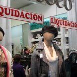 “Es imposible pagar $5 millones de alquiler y vender remeras a $6.000”, asegura un comerciante. “Es imposible pagar $5 millones de alquiler y vender remeras a $6.000”, asegura un comerciante.