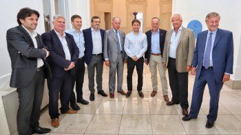 Kicillof&nbsp; se reunió con dirigentes de la UIA.