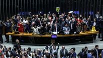Por tratarse de una reforma constitucional, el proyecto fue sometido a dos votaciones en el plenario de la Cámara Baja.